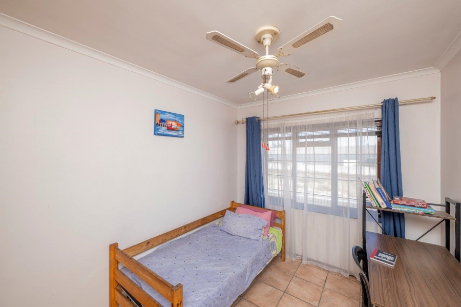 3 Bedroom Property for Sale in Stikland Western Cape